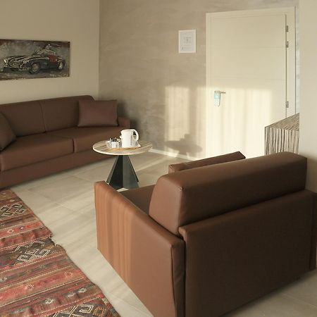 Hotel Buena Onda Пескьера-дель-Гарда Экстерьер фото
