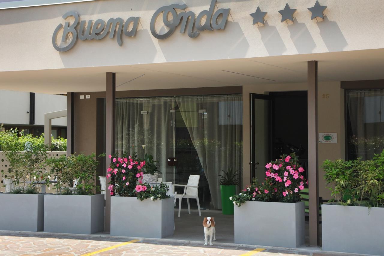 Hotel Buena Onda Пескьера-дель-Гарда Экстерьер фото