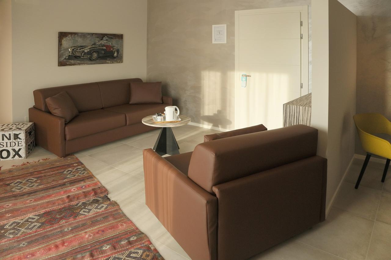 Hotel Buena Onda Пескьера-дель-Гарда Экстерьер фото